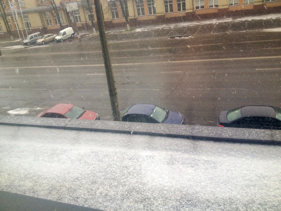 А в Києві сніг... 2