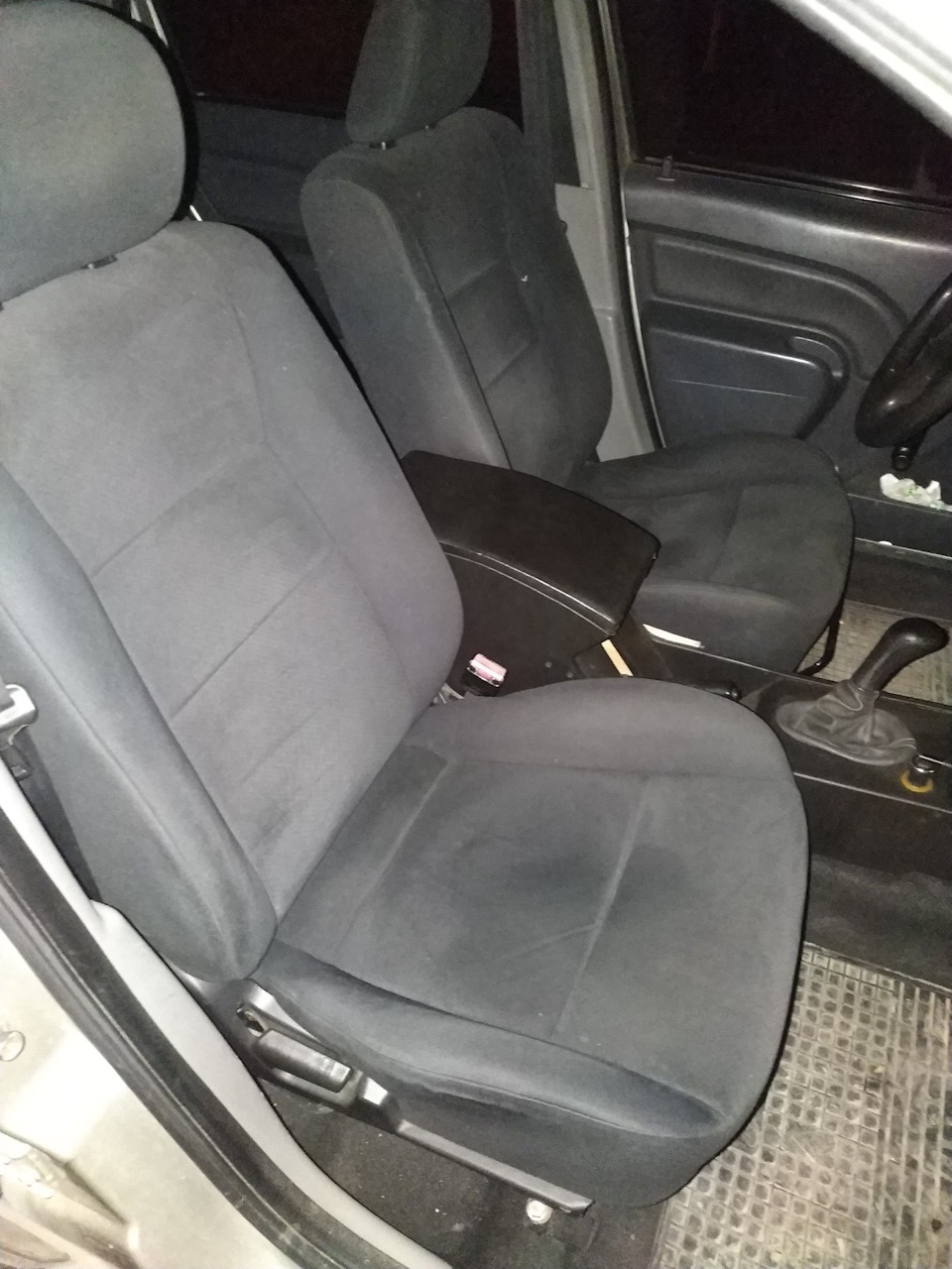Сидушки на Dacia logan 2