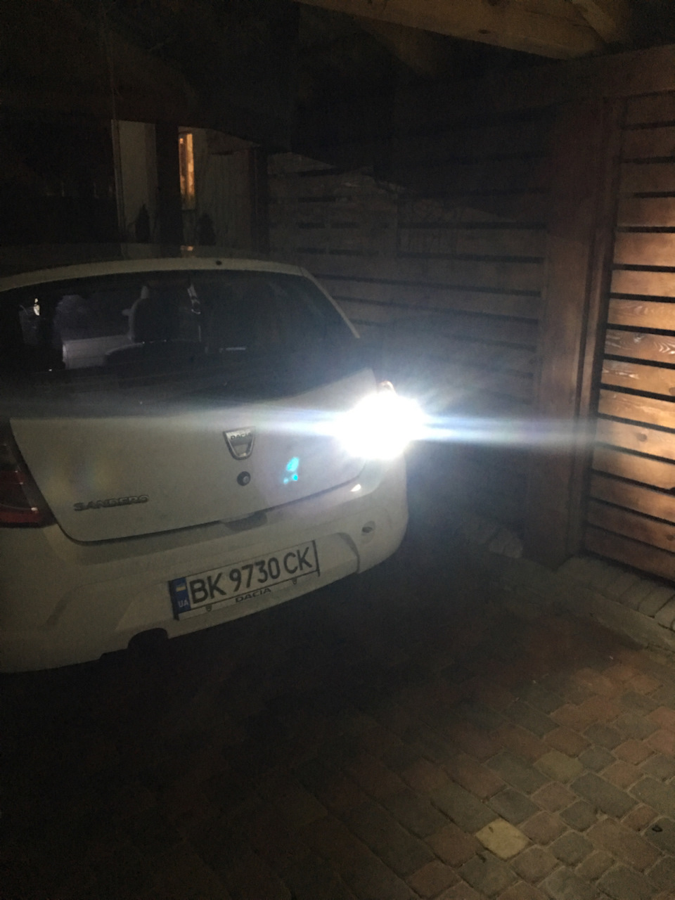 Led лампа в задній хід 3