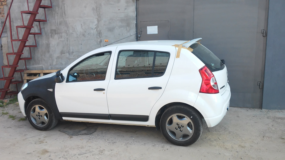 З Sandero до Sandero Stepway Ч1 5