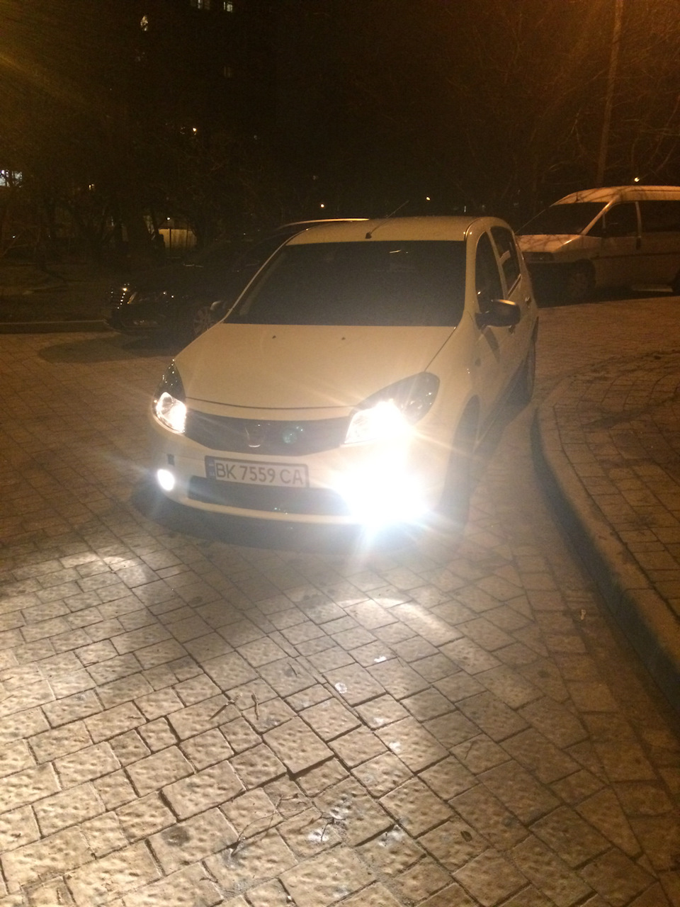 Перша зустріч з Дачі Сандеро 2