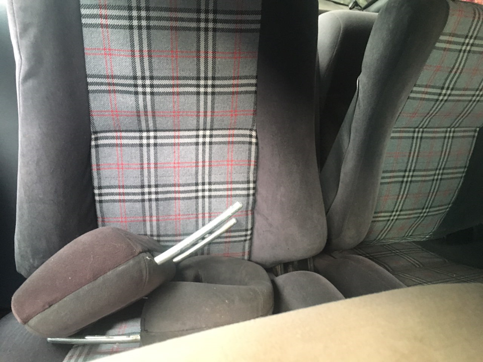 Трохи салону (Сидушки Recaro, килимки, чохол КПП) 3