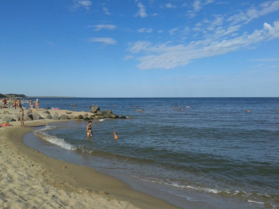 А вона на морі! :-) 2