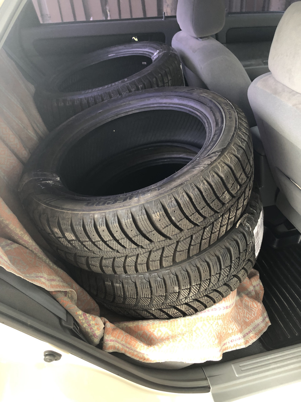 Зимова гума Laufenn i FIT Ice LW71 195/55 R16 1