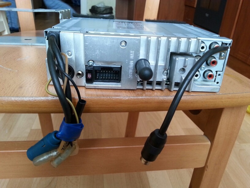 Продам Alpine CDA-9883R 1