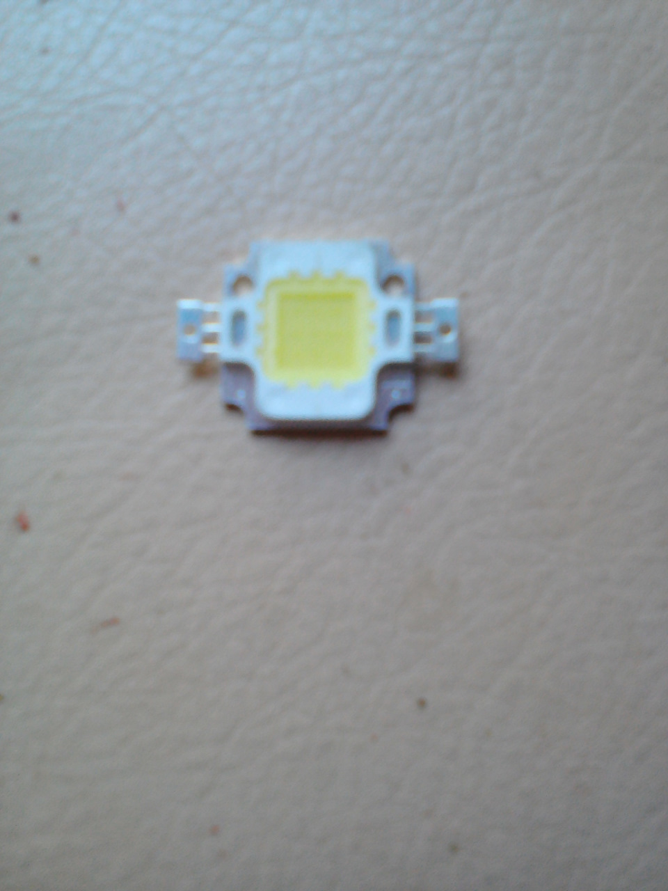 Led 10W у плафон 2