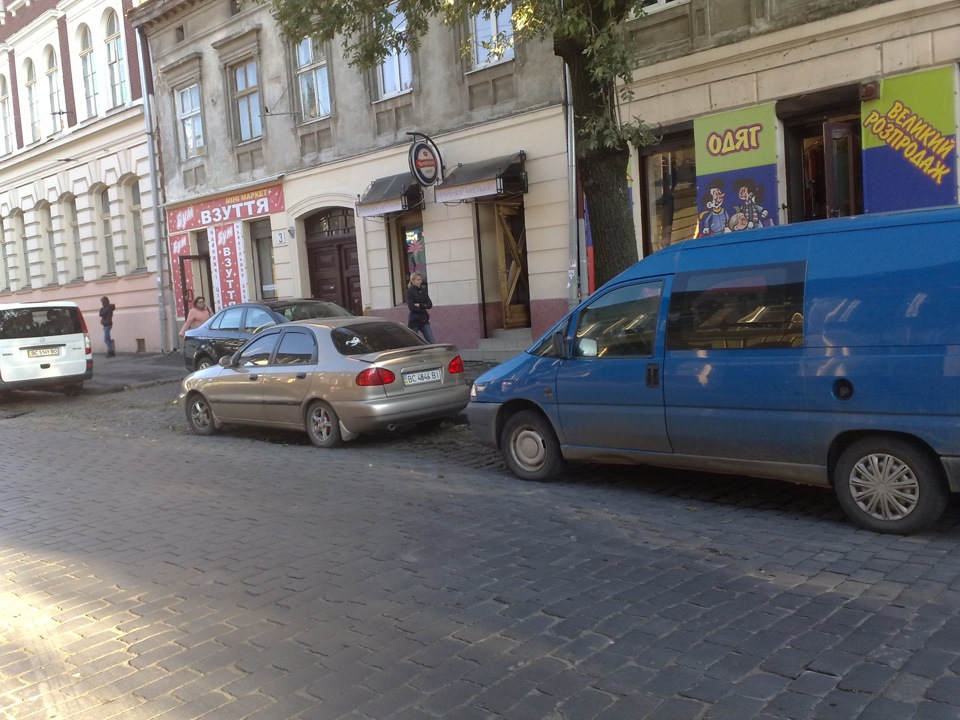 Стопи в червоний 5