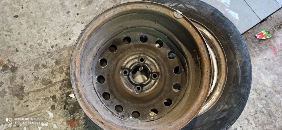 Продам 2 диски: 4х100 R14 та 4х98 R14 5