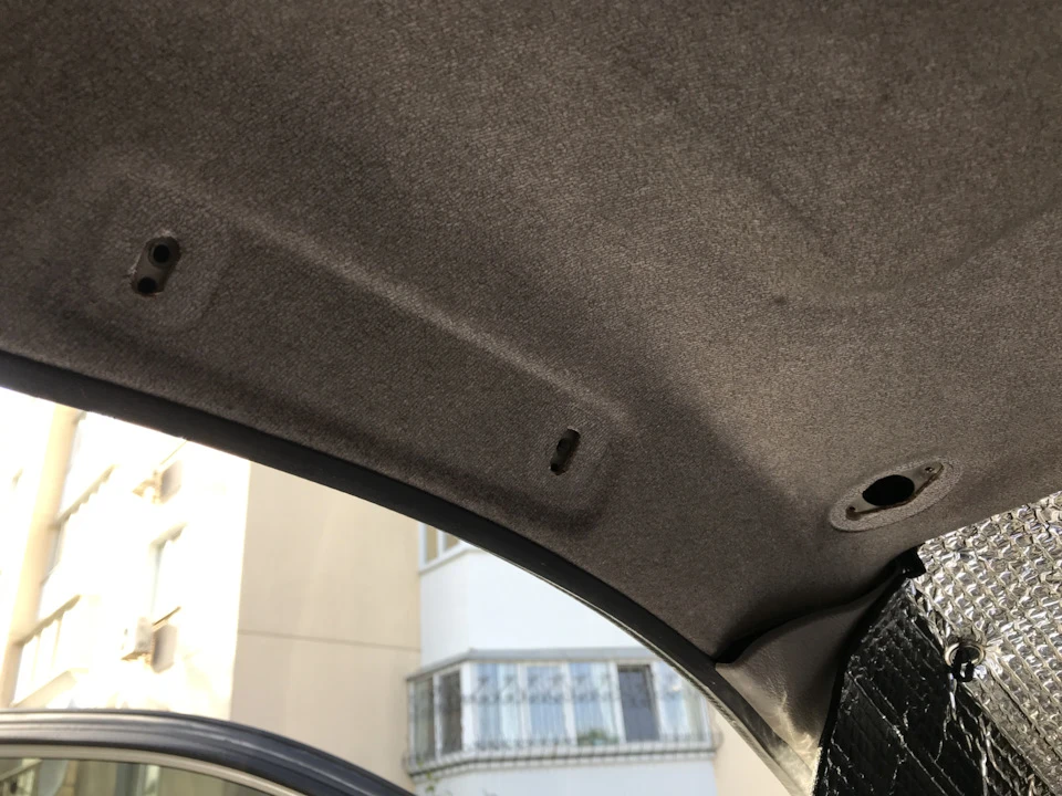 чистка обшивки стелі