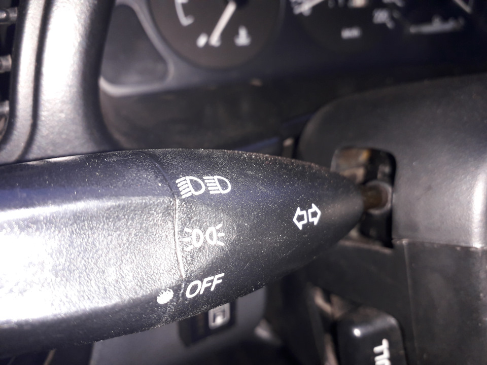 Пильовики підрульового перемикача Daewoo Lanos 1,5 2007 року 3