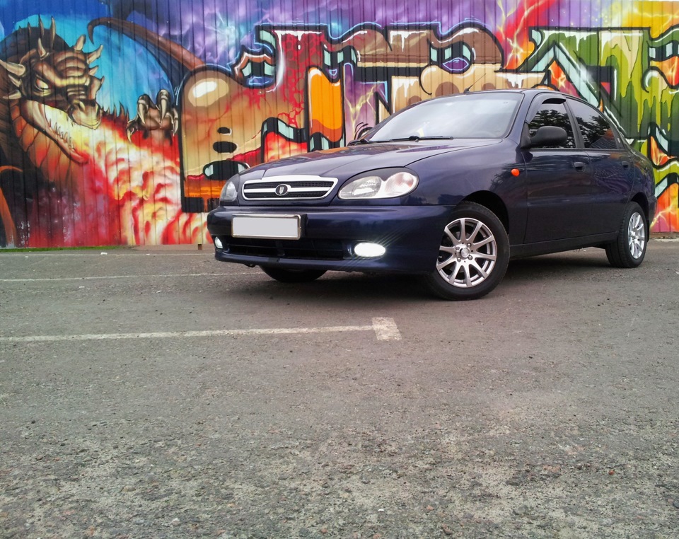 Маленька фотосесія на тлі GRAFFITI 3