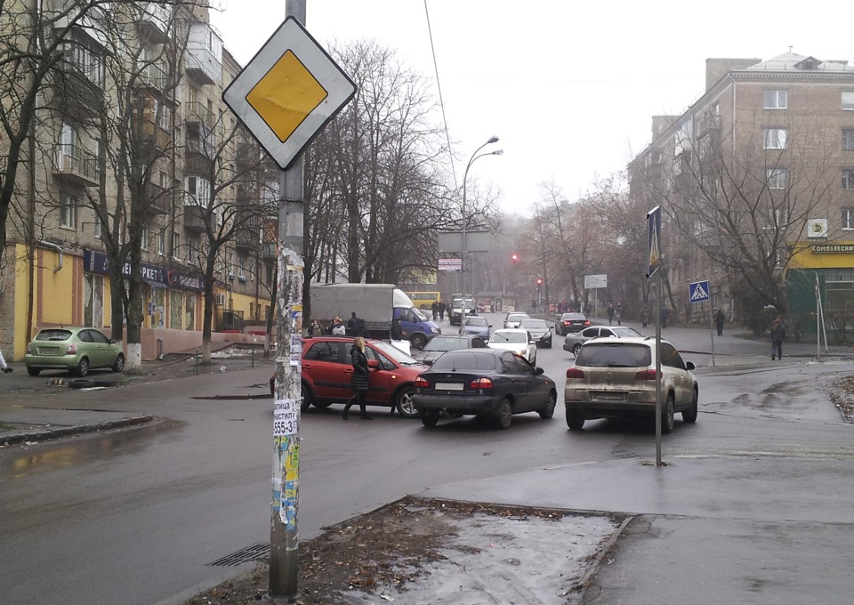 Потрапив у ДТП :( 1