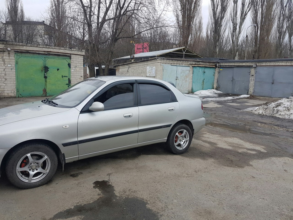 Помив машину і перевзувся 3