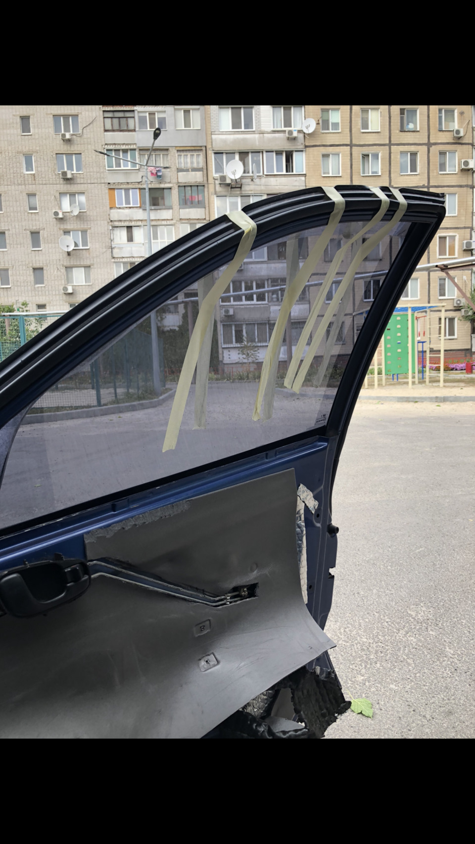 АКБ, електросклопідйомники, клапанна кришка 5