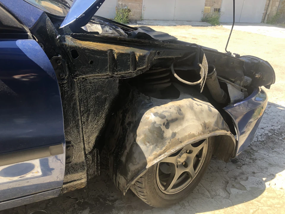 Вода в салоні ланос