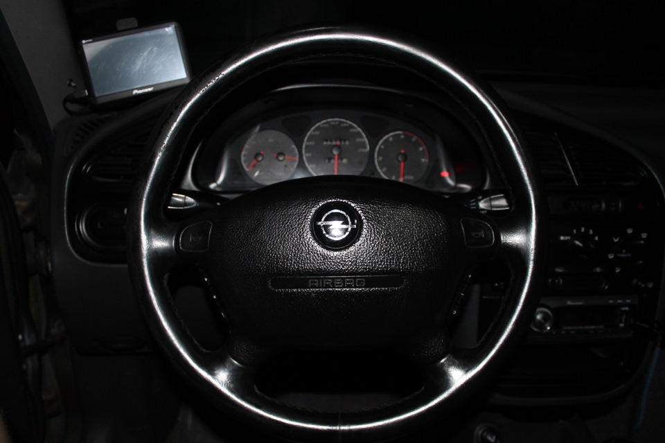 Придбав мультикермо Opel Omega B з Airbag 4