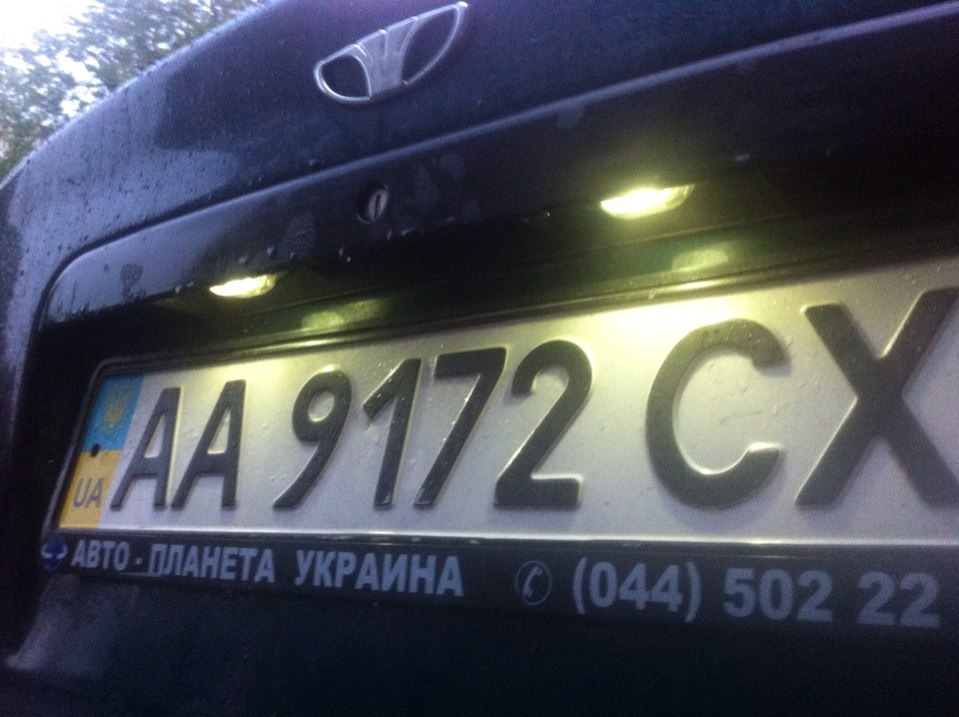 Підсвічування номерних знаків💡 1