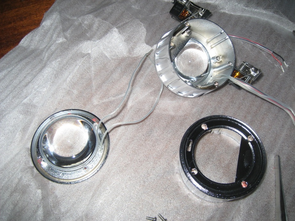 Встановлення Bi-Xenon Projector Lens - Початок 5