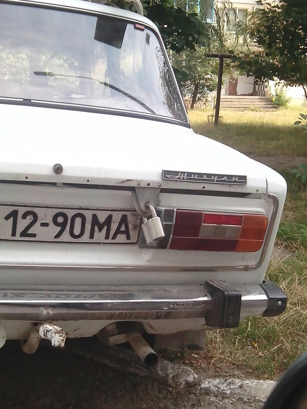 Центральний замок на багажник))). 1