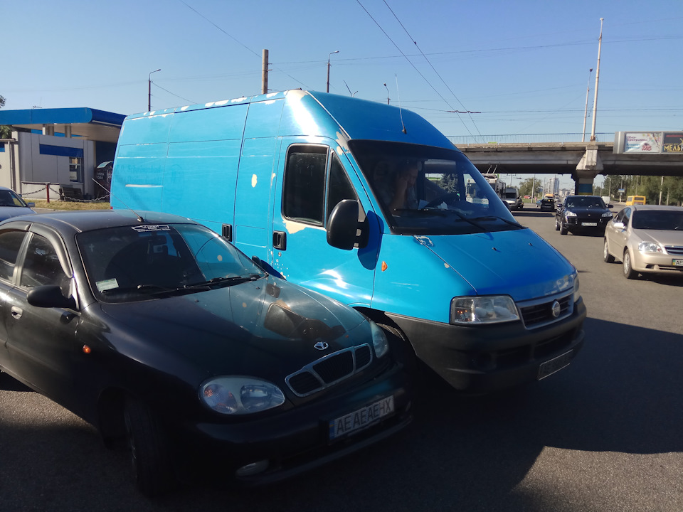 ДТП. Злегка притерли машину. 1