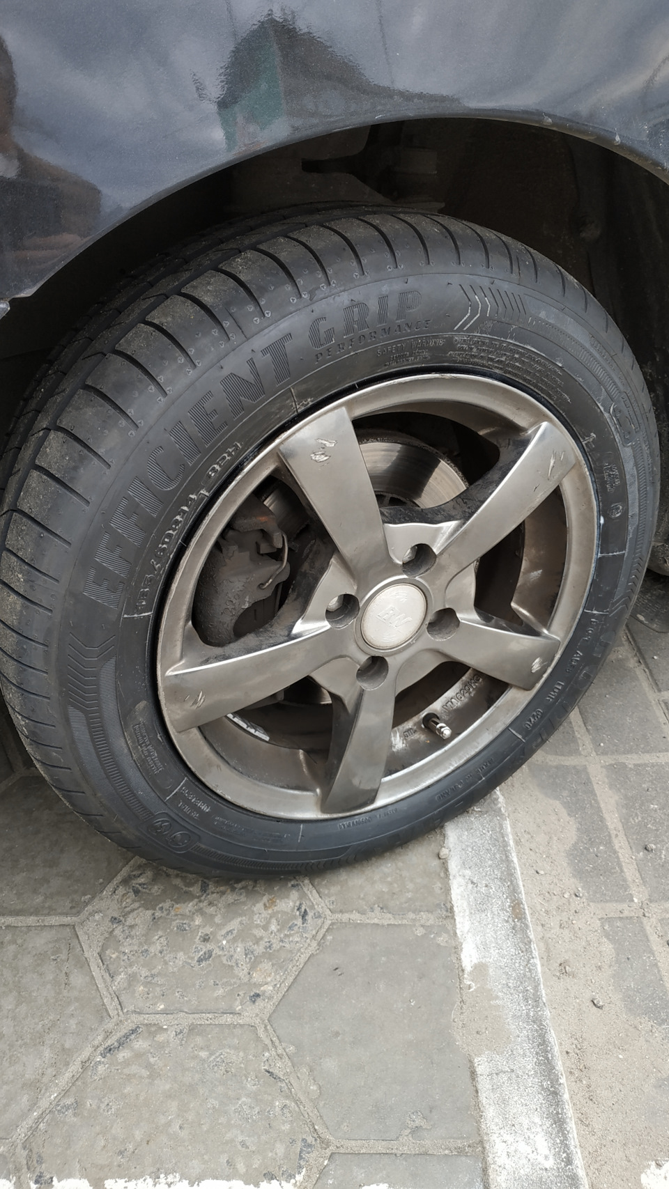 Купівка літніх шин Goodyear EfficientGrip Performance 185/60 R14 82H. 3