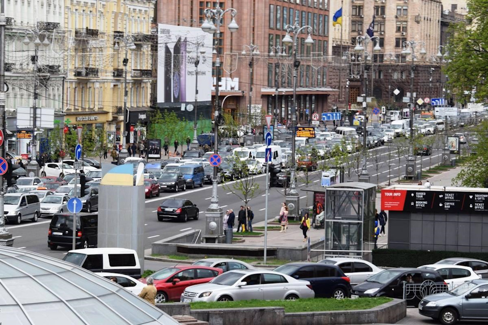 Про проблему руху автомобілів на регульованому перехресті 2