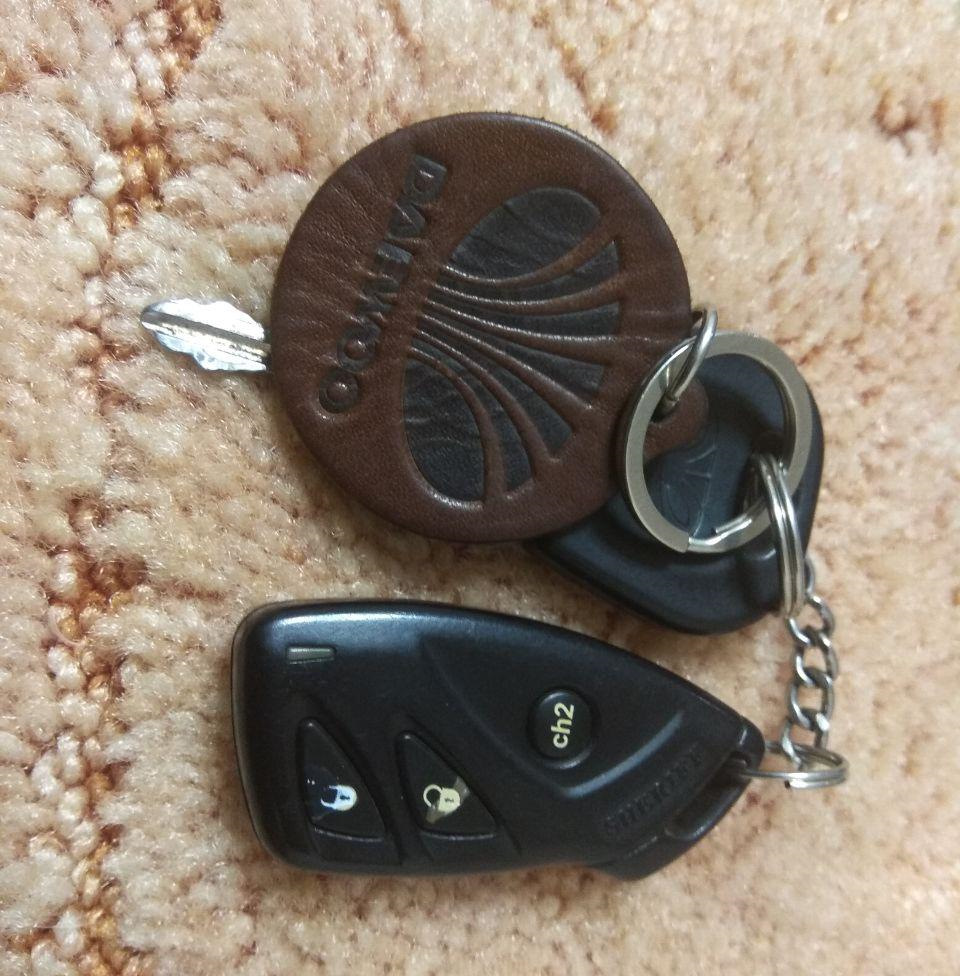 Чому не можна носити ключ від автомобіля разом з іншими ключами 1