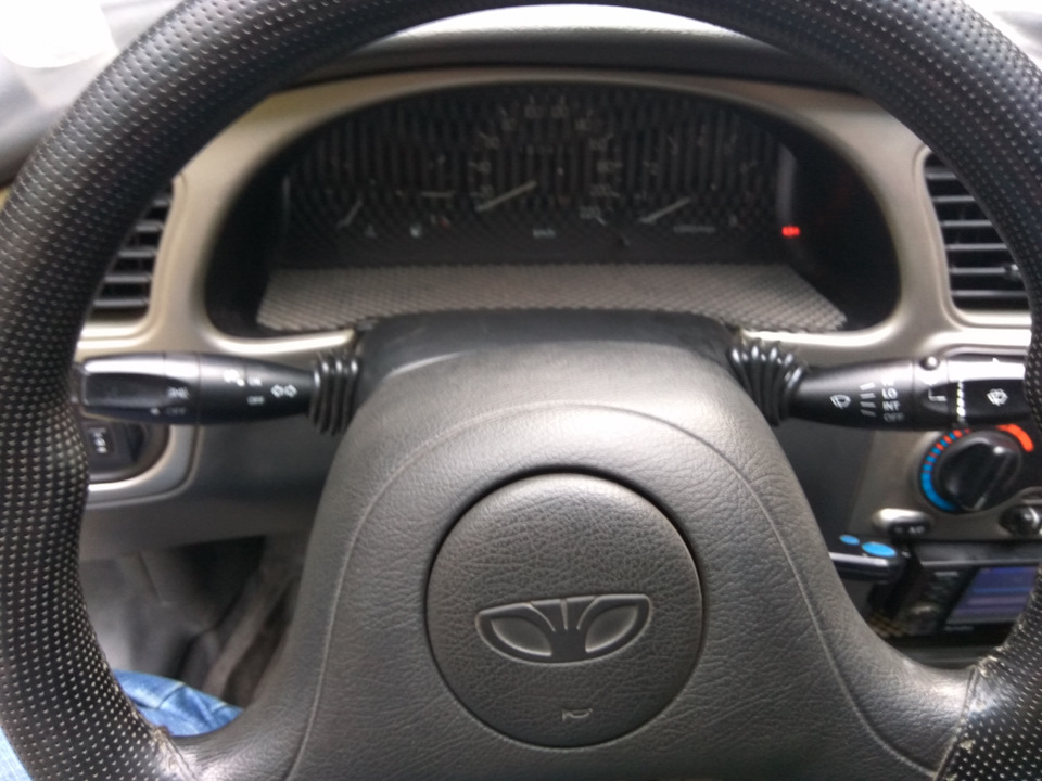 Встановив пильовики підрульових перемикачів Daewoo Lanos 5