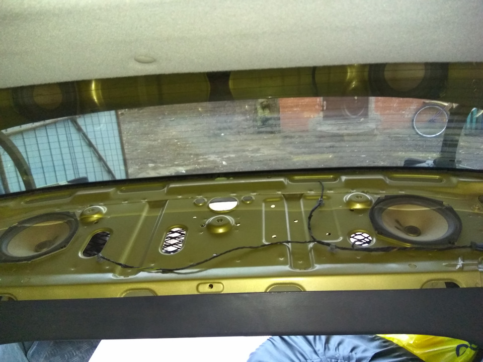Звук Daewoo Lanos (part 1). Встановлення нових динаміків JBL CS762 у задню полицю 2