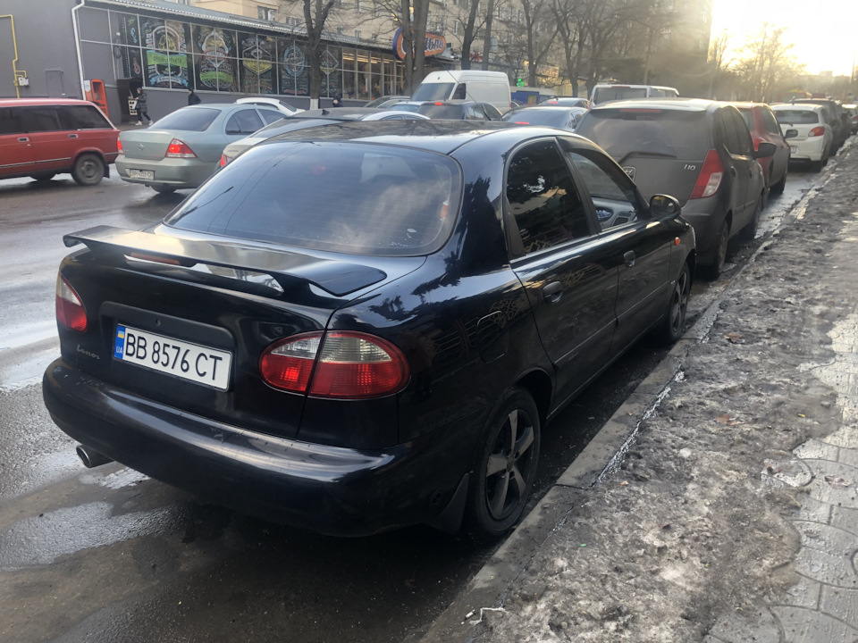 Продам машину 1