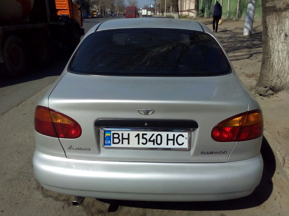 Притонував задні ліхтарі 2