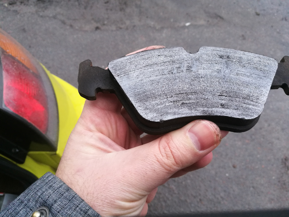 Передні колодки Brembo P59019 2