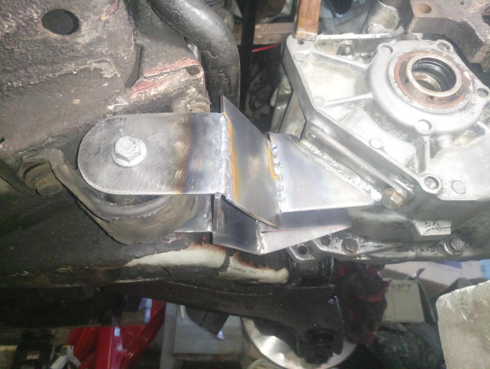 кастом кронштейни V6+AC+АКПП AF20 ч.3 2
