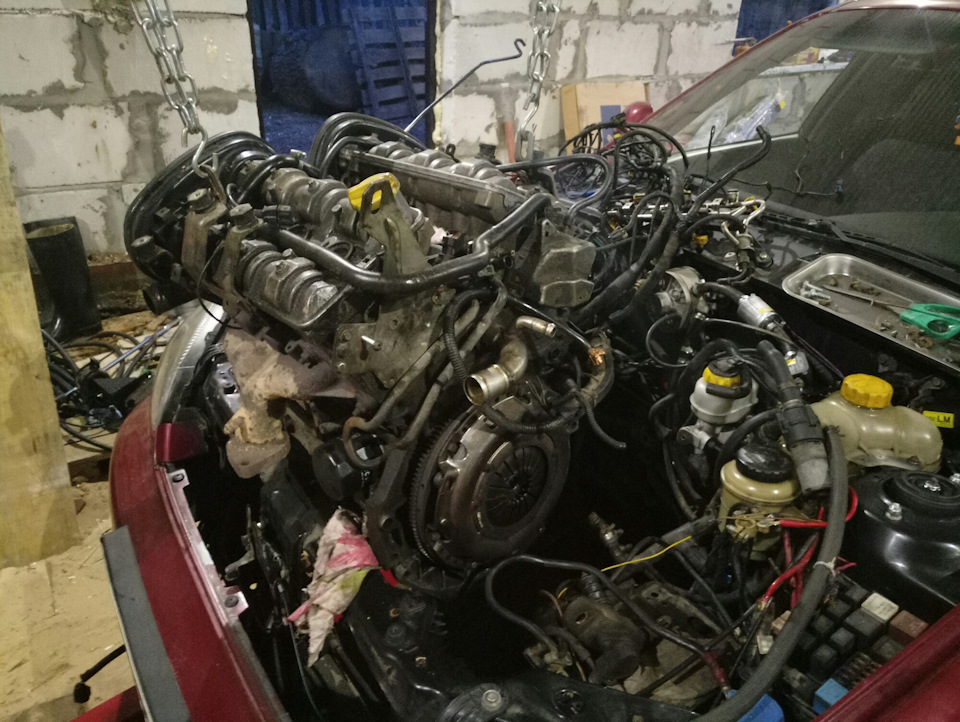 Зняв двигун. v6 x30xe 5