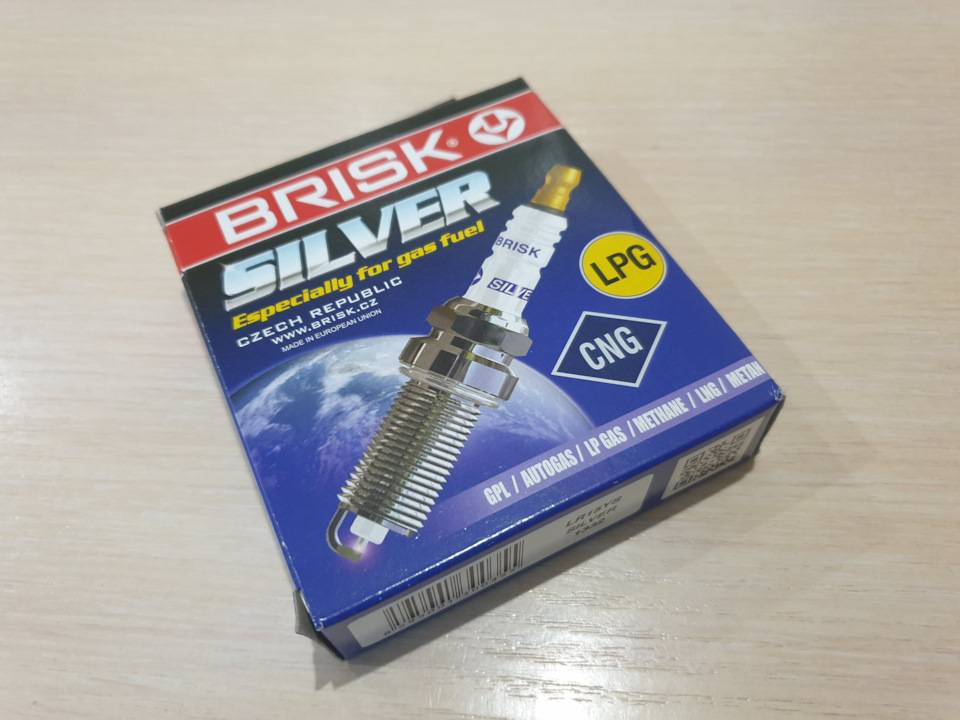 Заміна - свічки Brisk Silver LR15YS 1