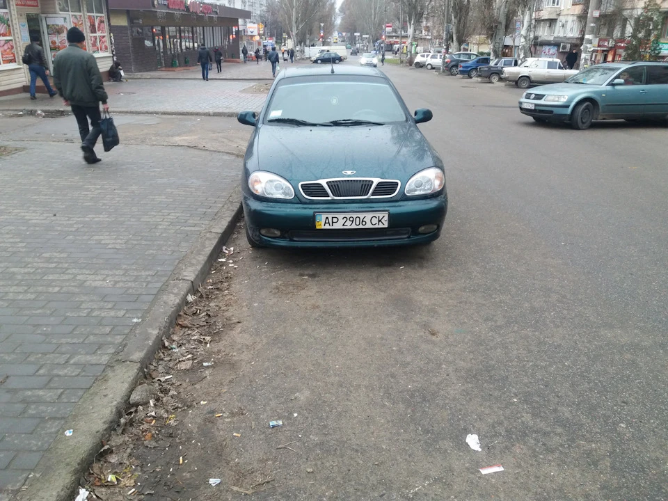 Лінзи проти Галогена