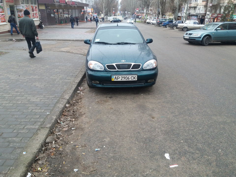 Лінзи проти Галогена 1