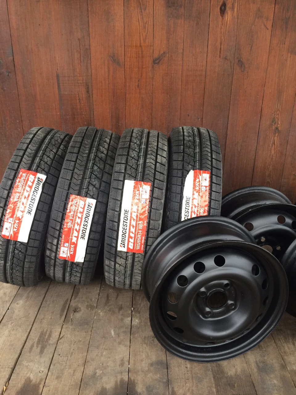 BRIDGESTONE BLIZZAK (Японія)
