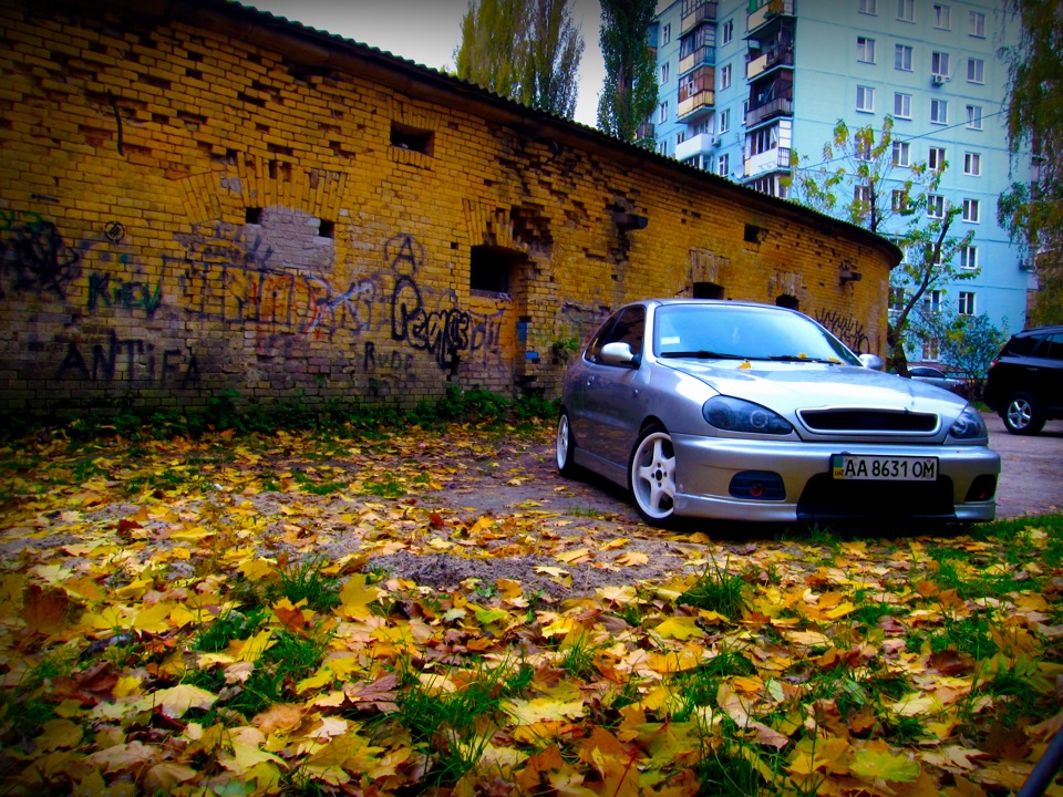 Останні фотки на білих кедах. 1