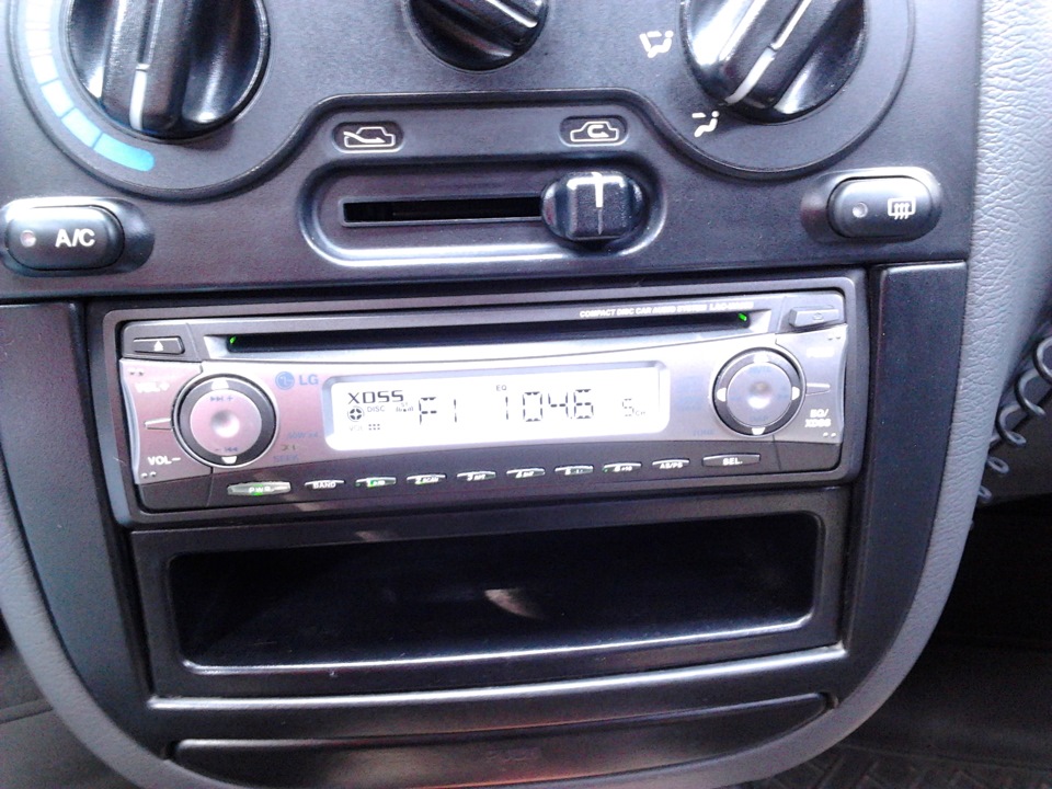 автомагнітола PIONEER DEN X3600UI 2