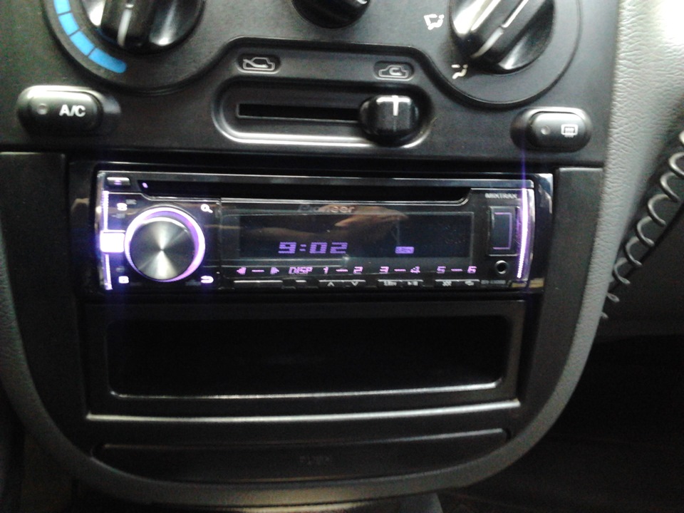 автомагнітола PIONEER DEN X3600UI 3