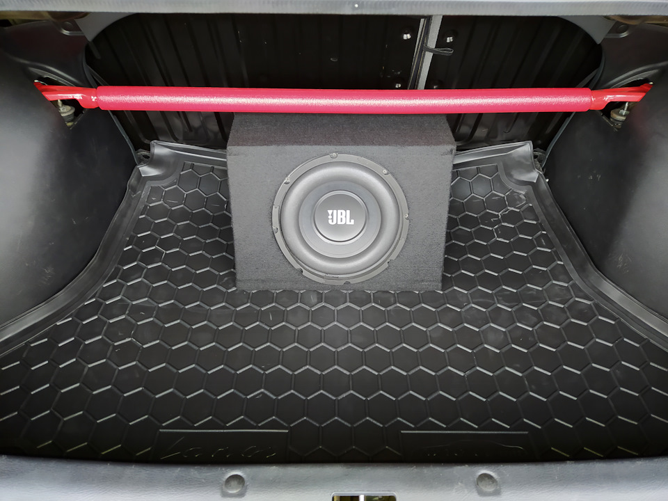 SuBwOoFeR мне в багажник. 3