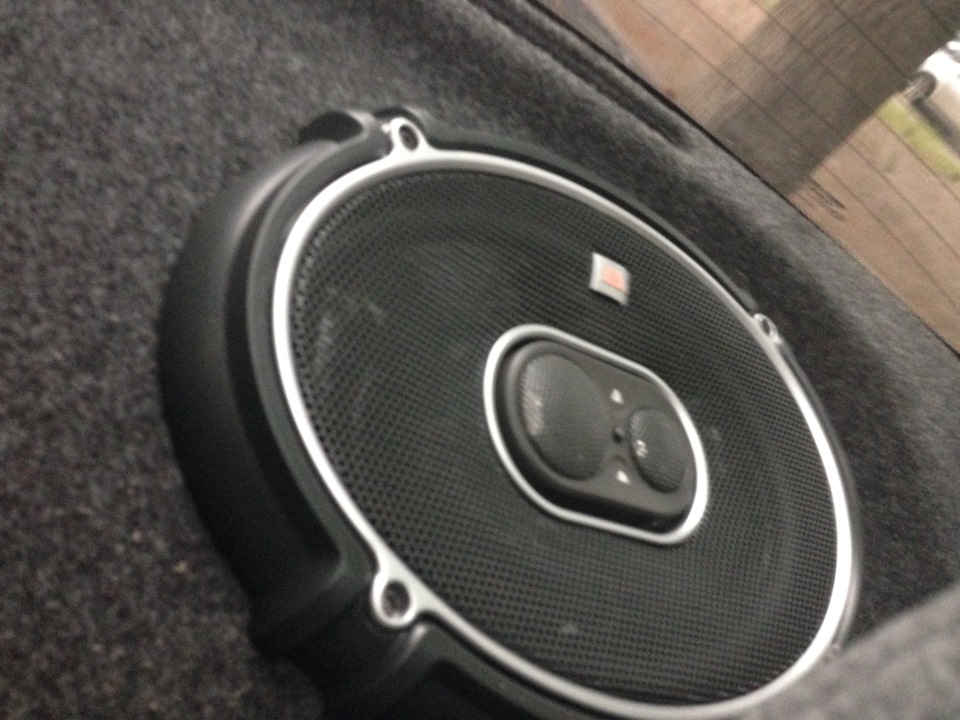 I. Придбав JBL'и. 2