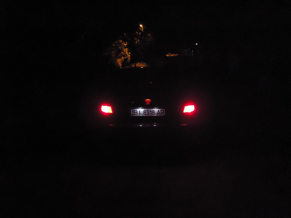 Значок з підсвічуванням на авто 4