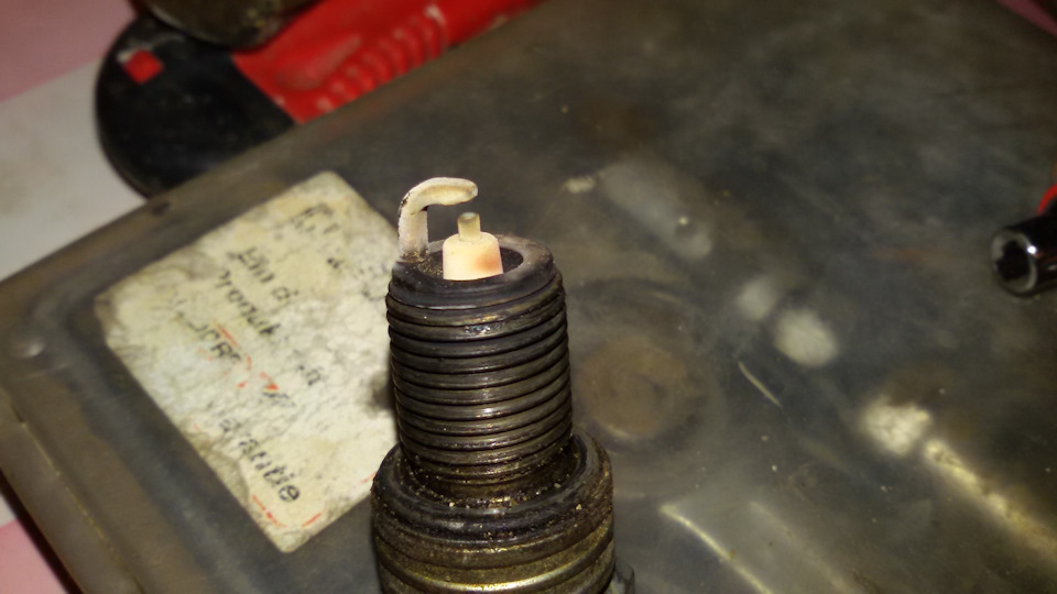 Заміна свічок запалювання 2