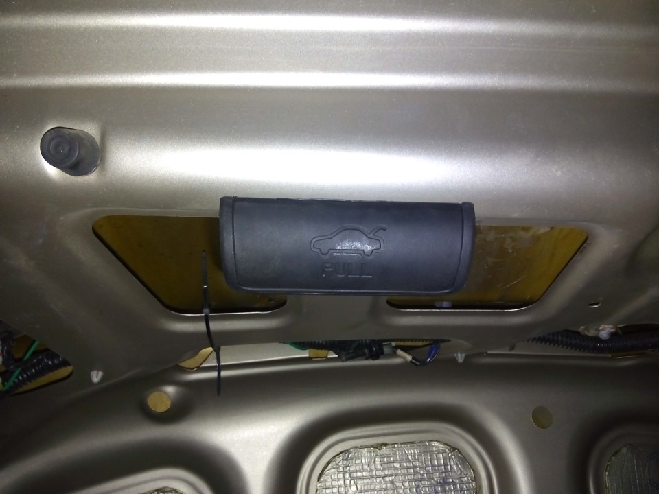 Ручка закриття багажника Hyundai 2