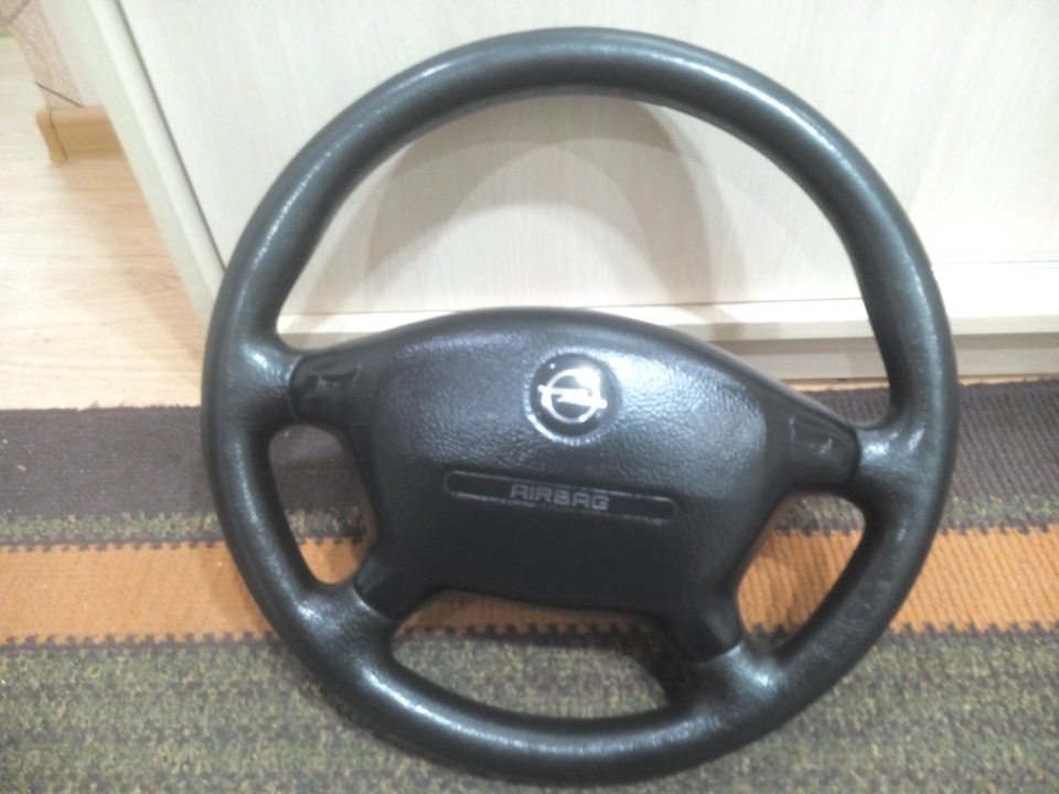 Руль від Opel Omega B 1