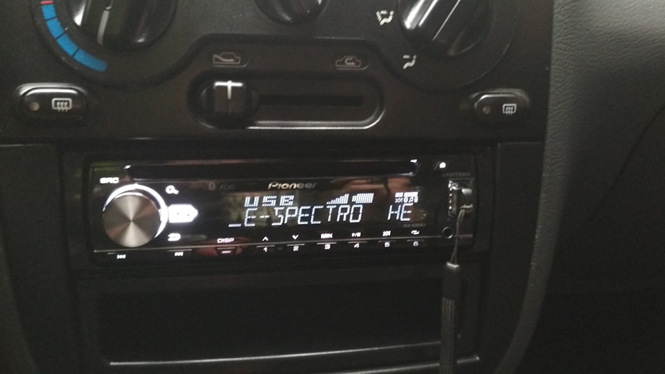 Pioneer DEH-X5900BT 5