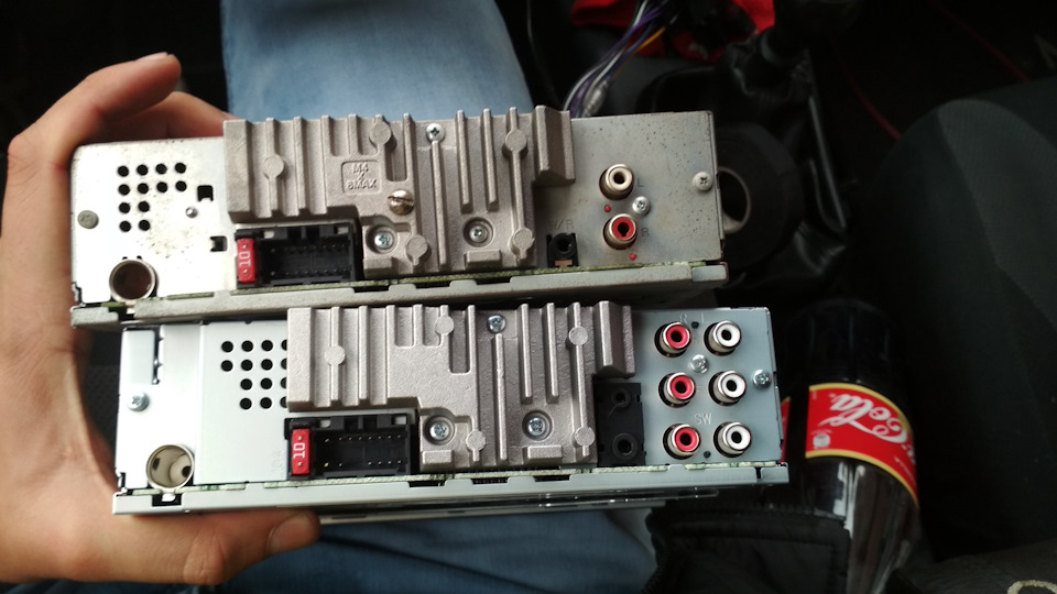 Pioneer DEH-X5900BT 4