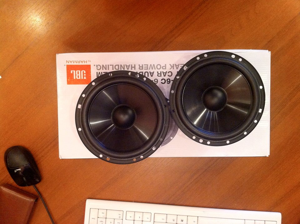 Починаємо будувати фронт / JBL CS-6C 1